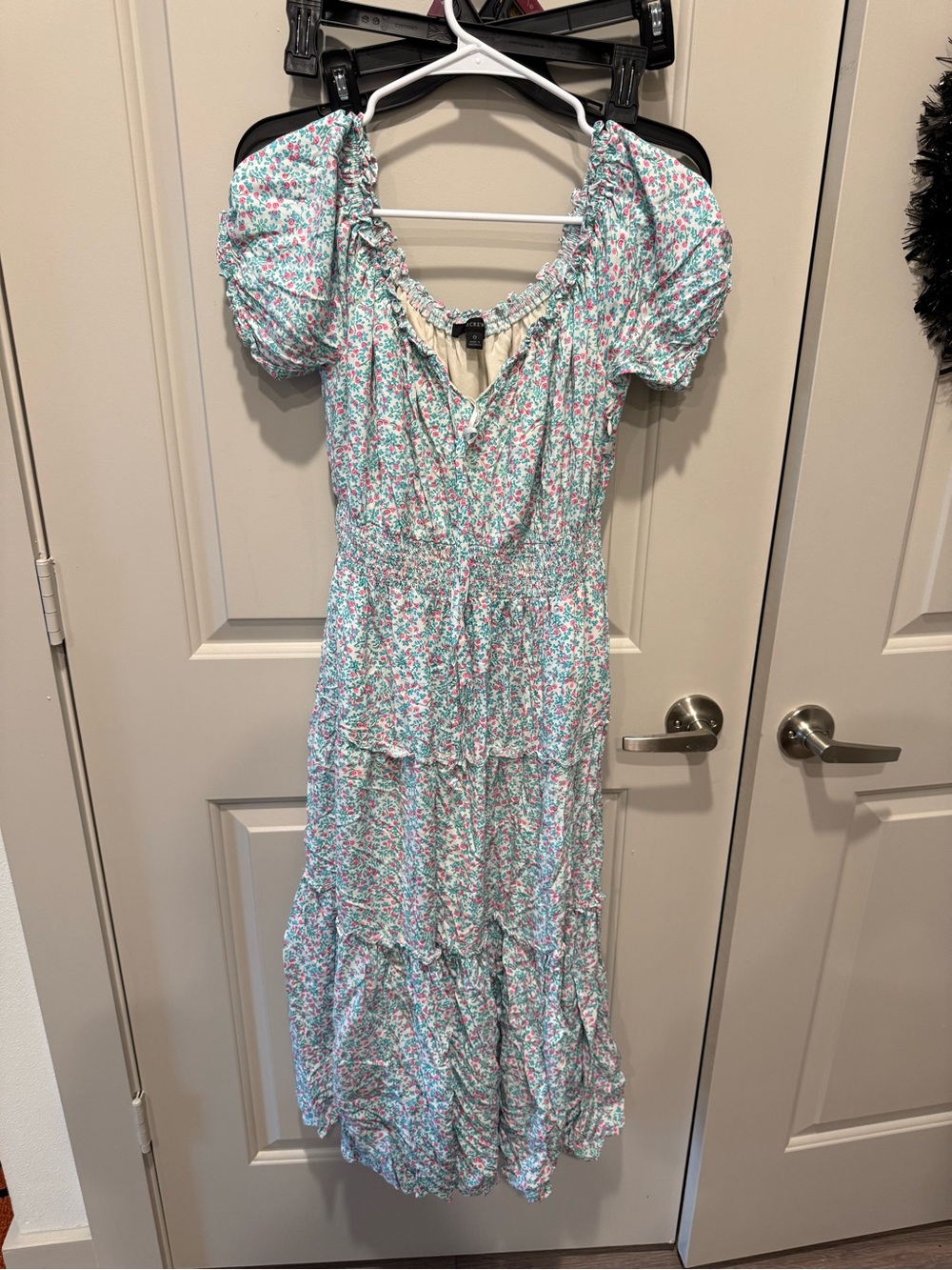Floral Puff-Sleeve Maxi Dress in Mint and Pink